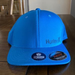 NWT Hurley dri-fit flexfit hat